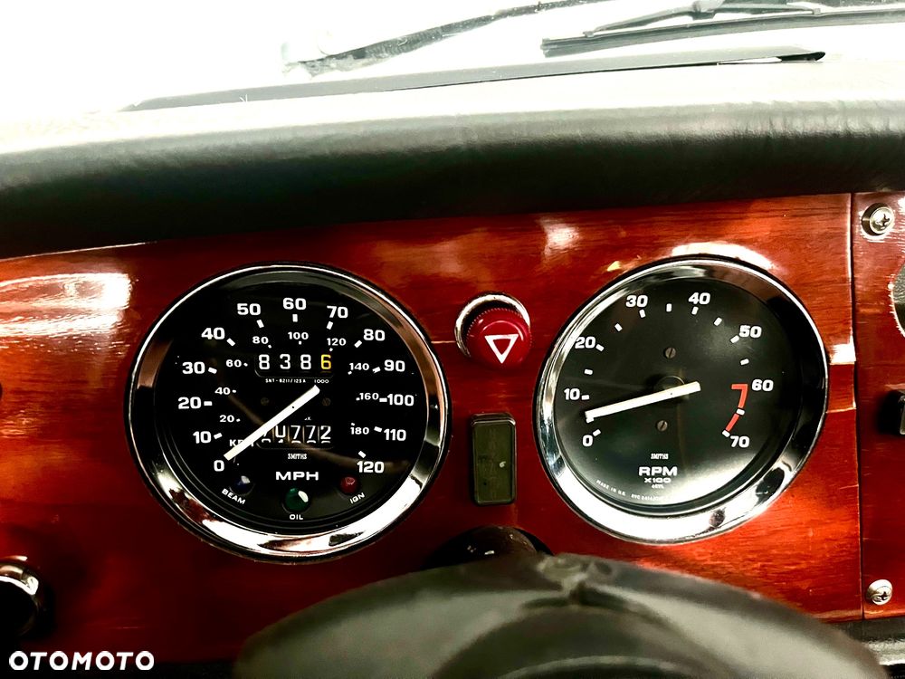 Triumph Spitfire - 5