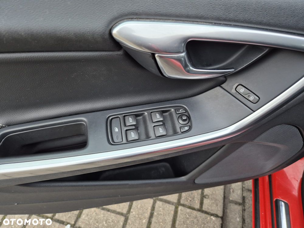 Volvo S60 T5 Geartronic RDesign - 12