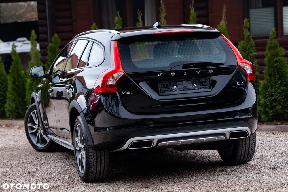 Volvo V60 Cross Country D3 Geartronic - 11
