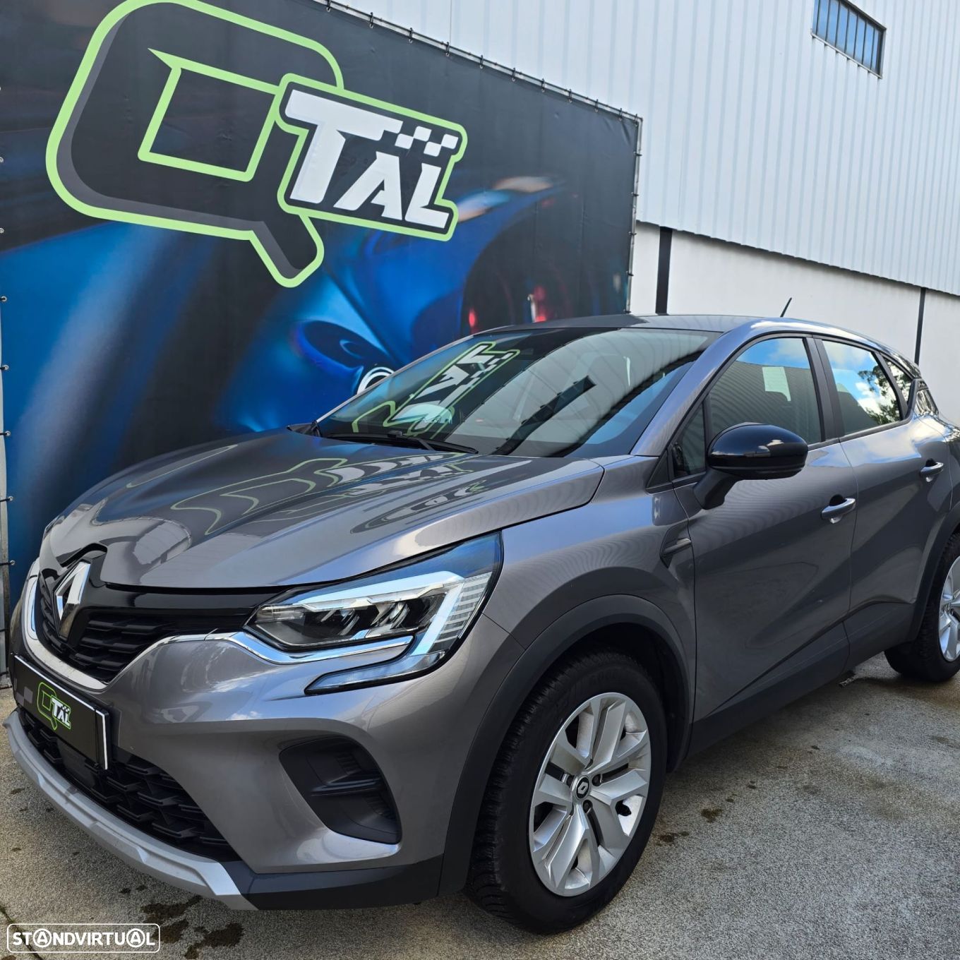 Renault Captur - 1