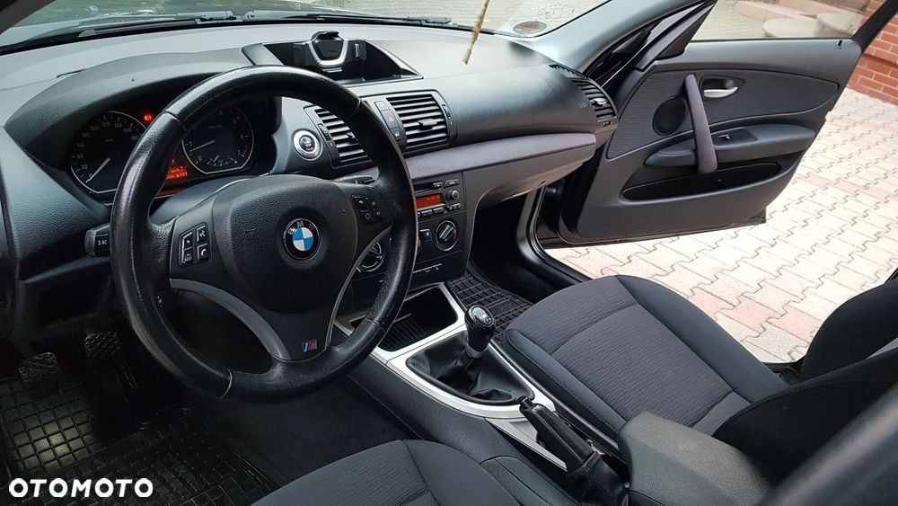 BMW Seria 1 116i - 15