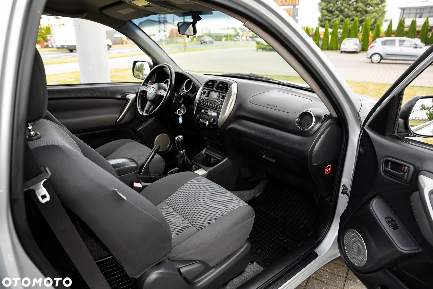 Toyota RAV4 2.0 VVT-i Sol - 4