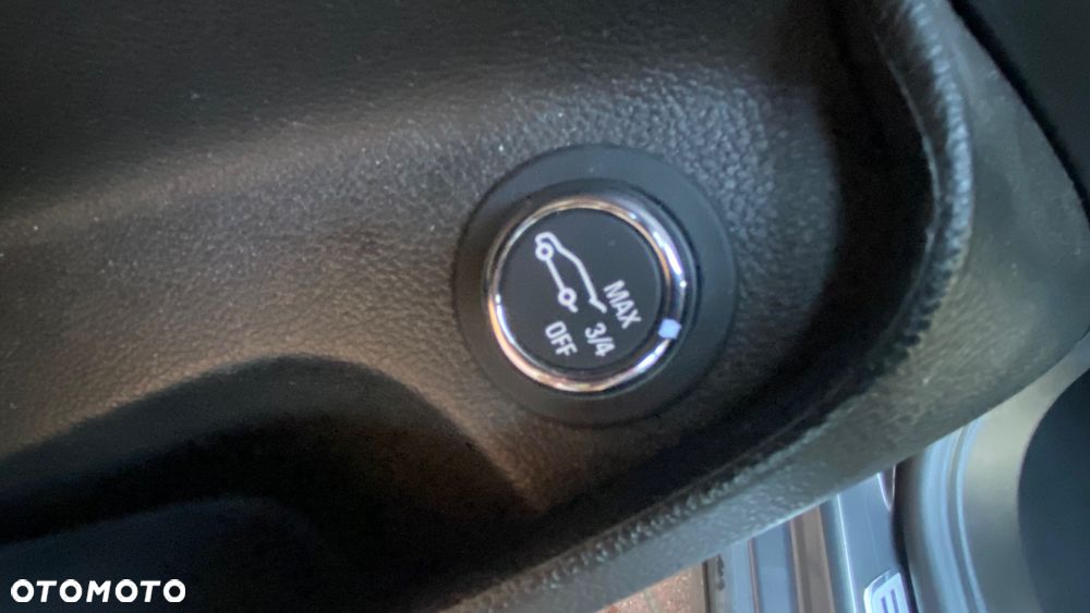 Opel Insignia 2.0 CDTI automatik Business Edition - 20