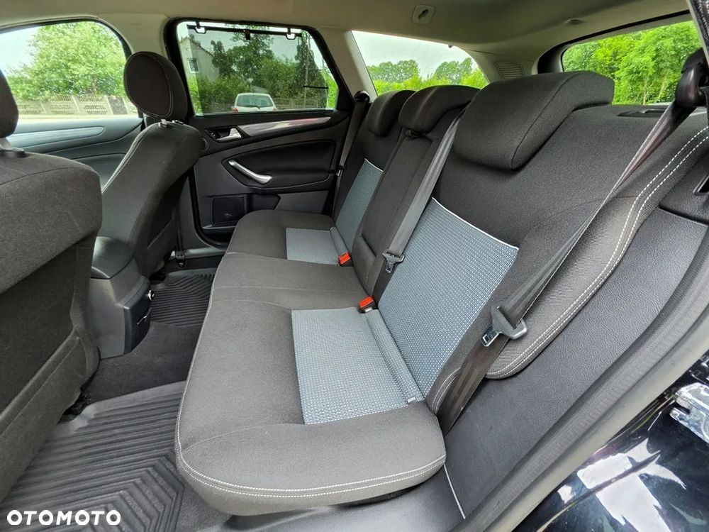 Ford Mondeo 2.0 TDCi Champions Edition - 29