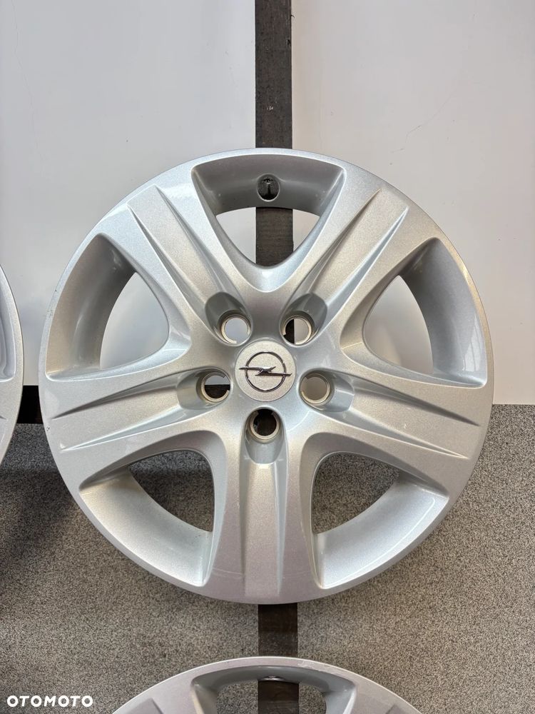 4 Kołpaki Opel Astra H, Meriva B, Zafira B, Vectra C, 16" 5x110 - 3