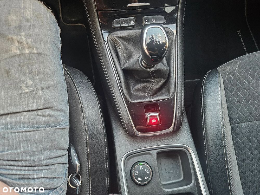 Opel Grandland X 1.6 D Start/Stop Dynamic - 17