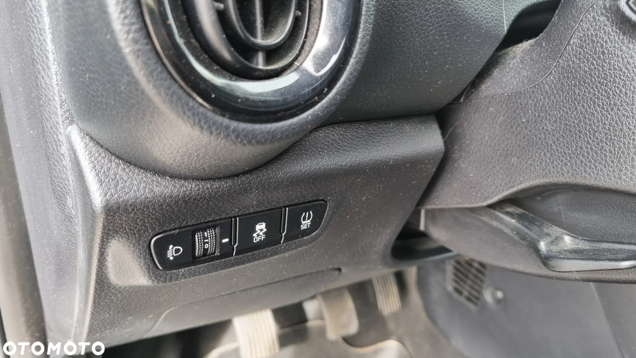 Kia Picanto 1.0 Attract - 37