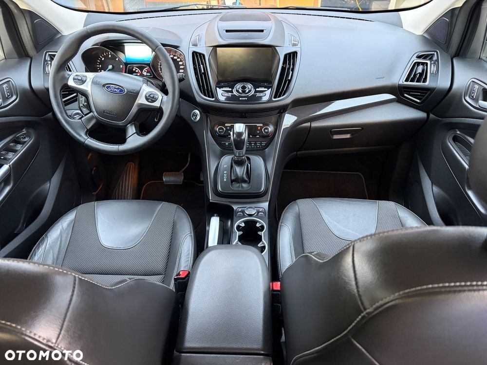 Ford Kuga 2.0 TDCi AWD ST-Line - 25