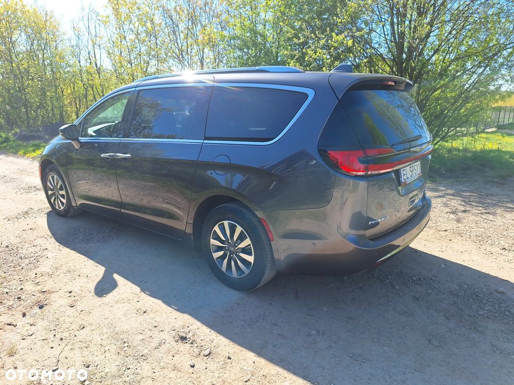 Chrysler Pacifica - 5