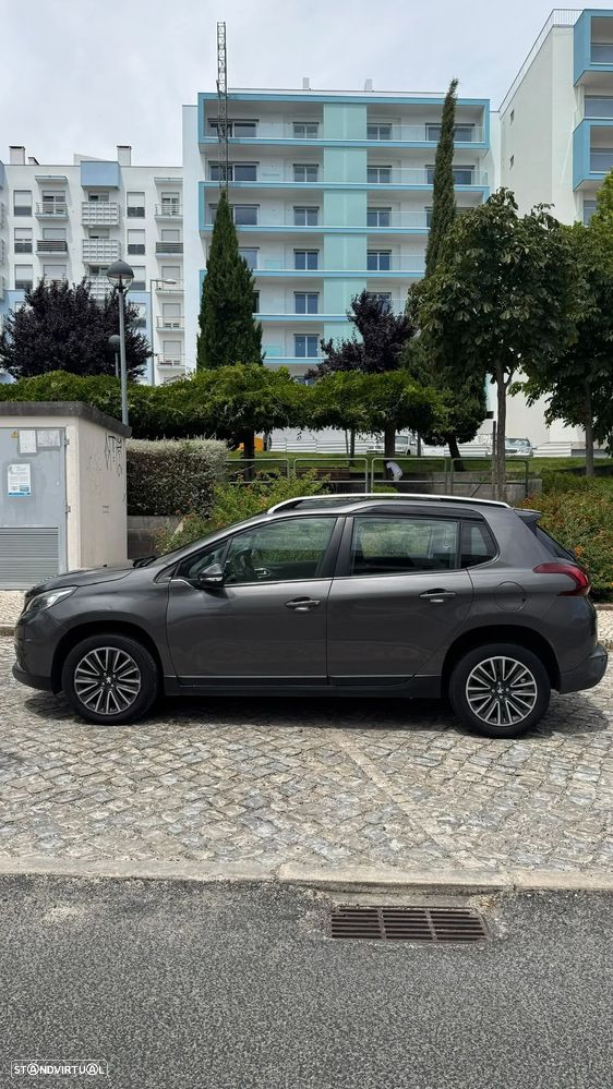Peugeot 2008 - 11