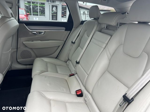 Volvo V90 D5 SCR AWD Momentum Pro - 16