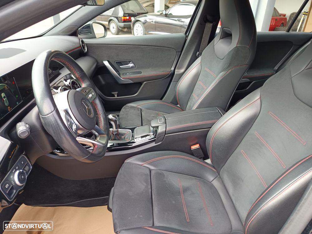 Mercedes-Benz A 200 AMG Line - 27