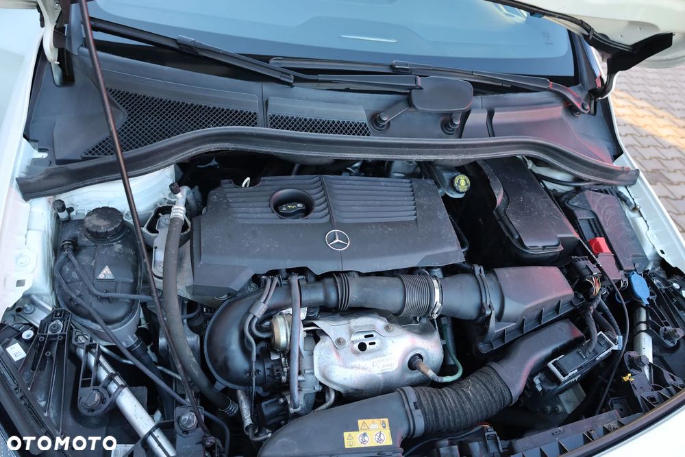 Mercedes-Benz Klasa B 200 UrbanStyle Edition - 34