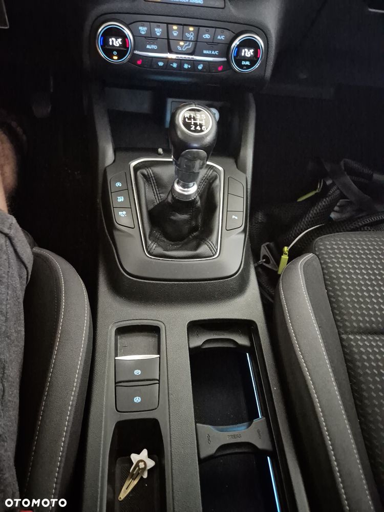 Ford Focus 1.5 EcoBlue SCR Titanium - 19