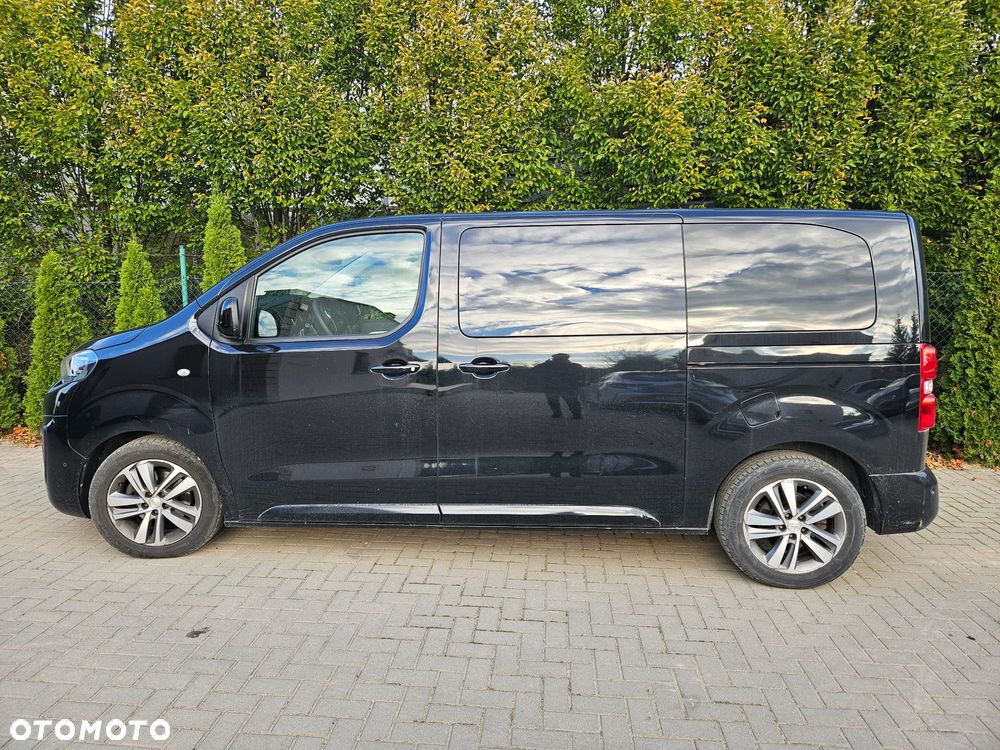 Peugeot Traveller - 2