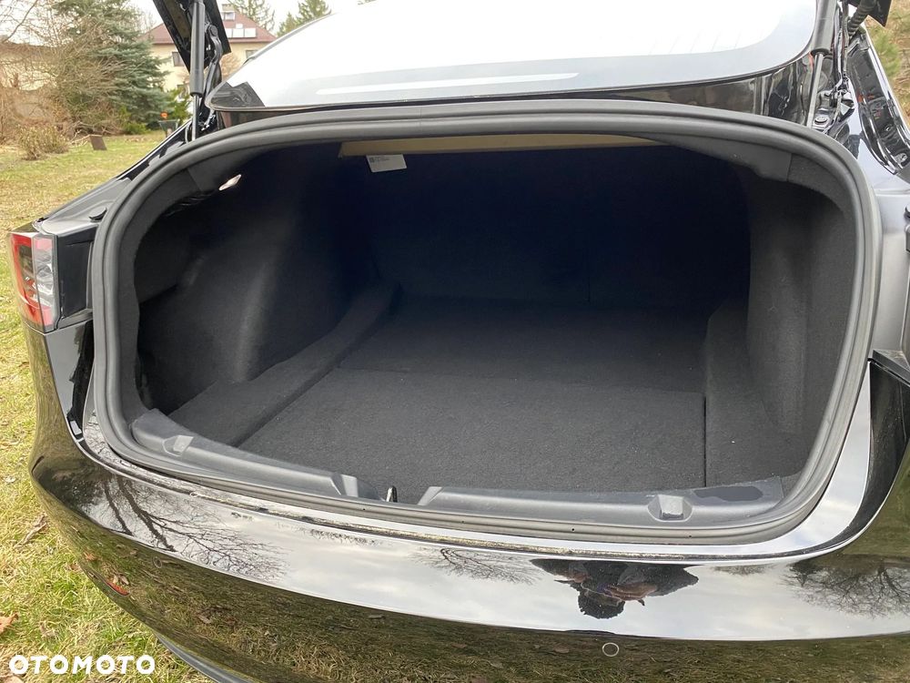 Tesla Model 3 Long Range RWD - 29