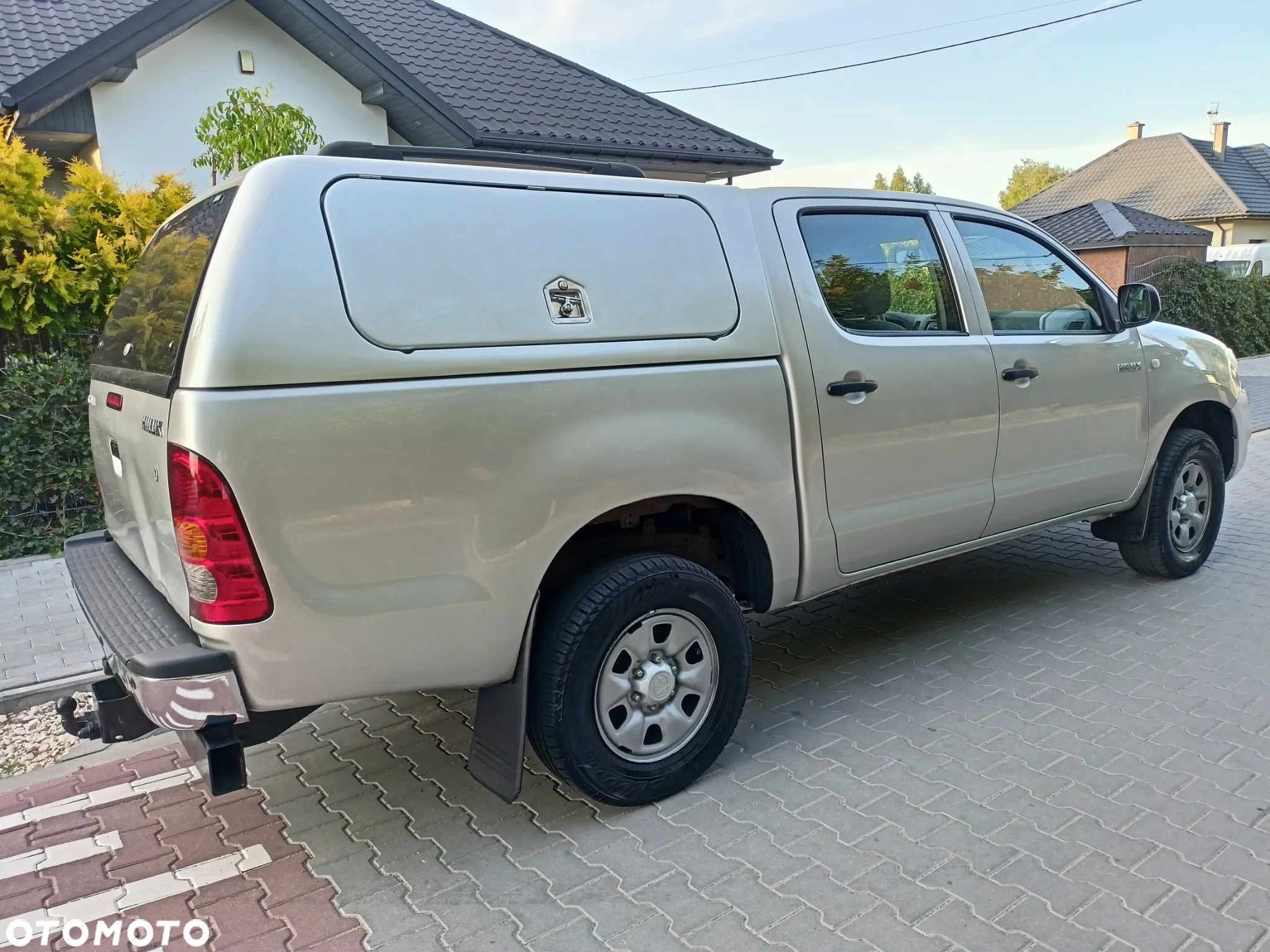 Toyota Hilux 2.5 D-4D DLX - 9