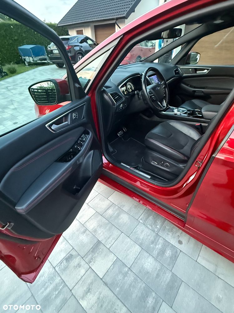 Ford S-Max - 12