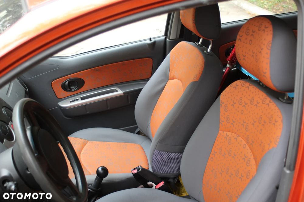 Chevrolet Matiz - 12