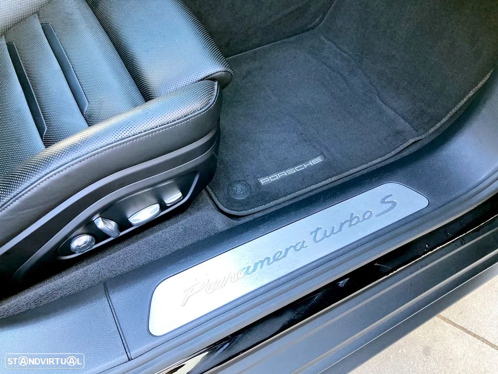 Porsche Panamera Turbo S E-Hybrid - 36