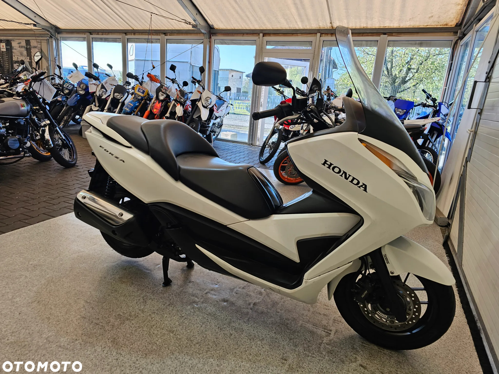 Honda NSS - 24