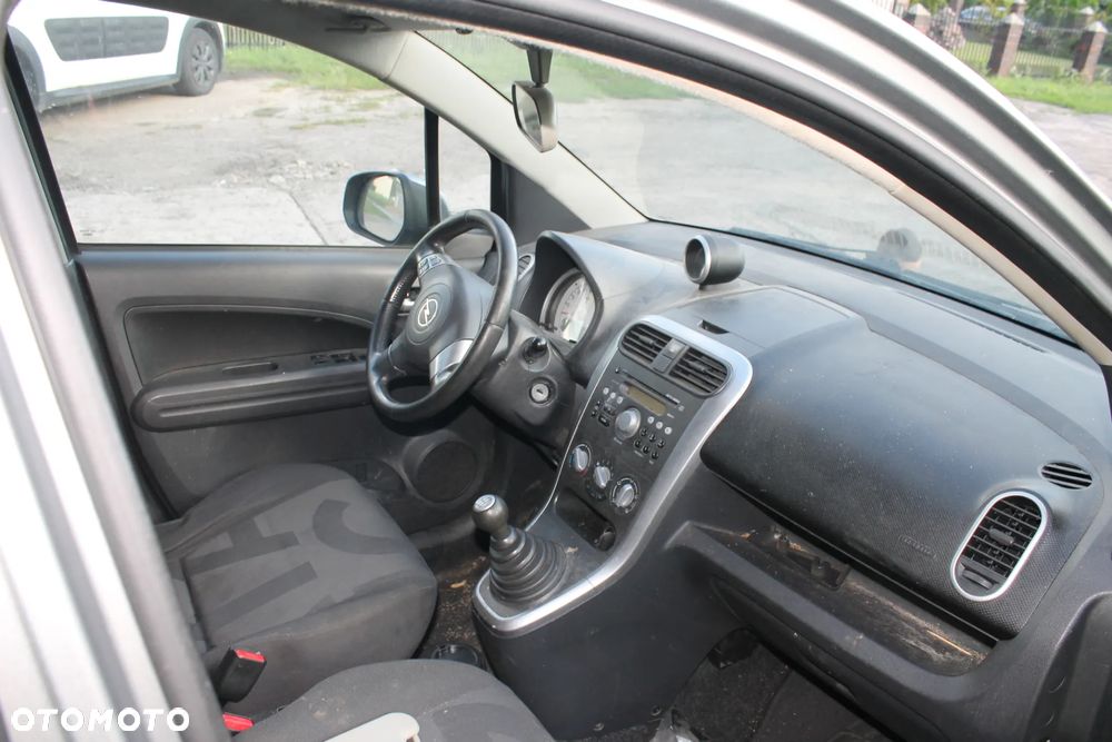 Opel Agila 1.0 - 7