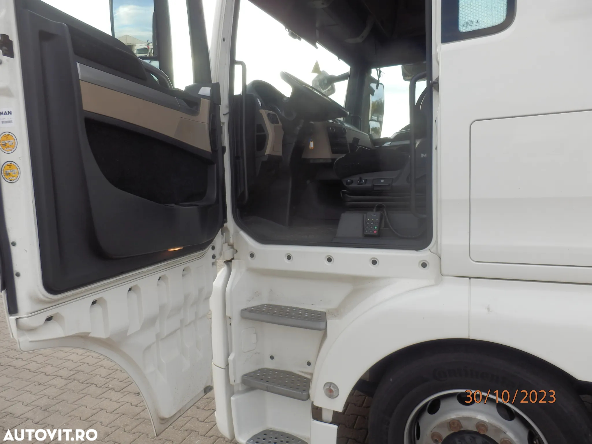 MAN MAN TGX 18.460 MEGA - Low Deck - 17