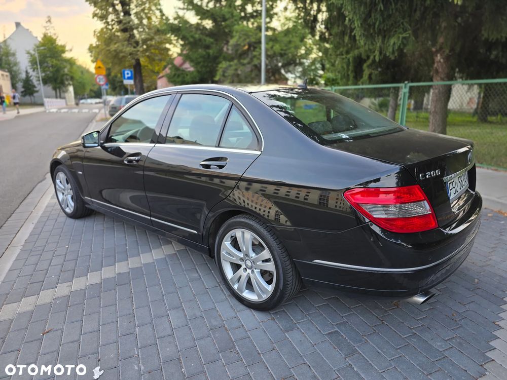 Mercedes-Benz Klasa C 200 CGI Automatik BlueEFFICIENCY Avantgarde - 5