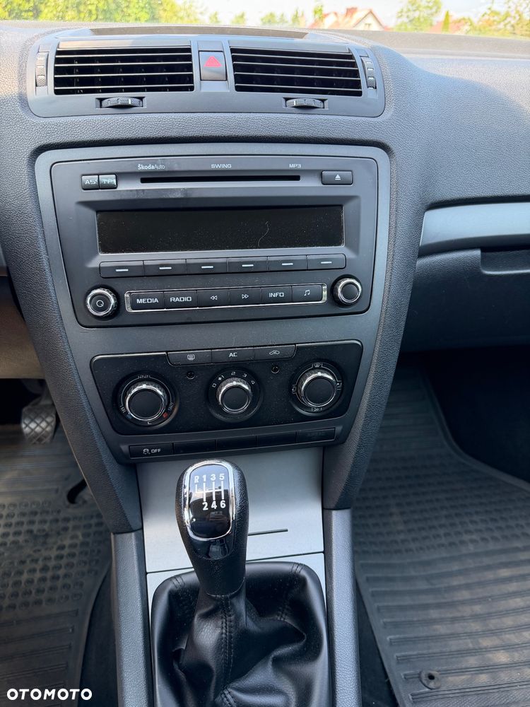 Skoda Octavia 1.4 TSI Ambiente - 12