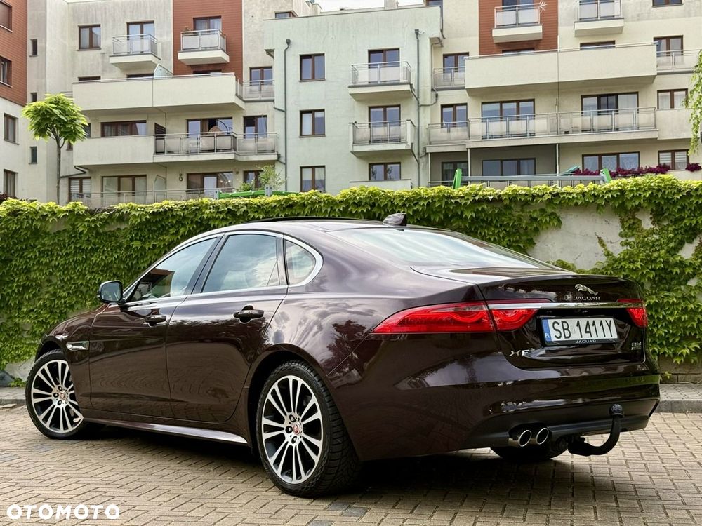Jaguar XF - 4