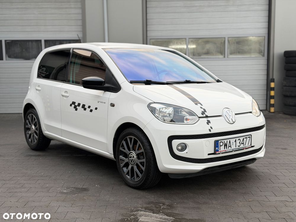Volkswagen up! BlueMotion Technology street - 2