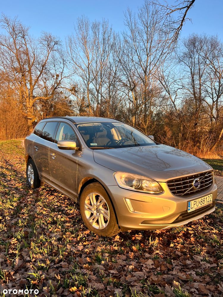 Volvo XC 60 D4 AWD Momentum - 1