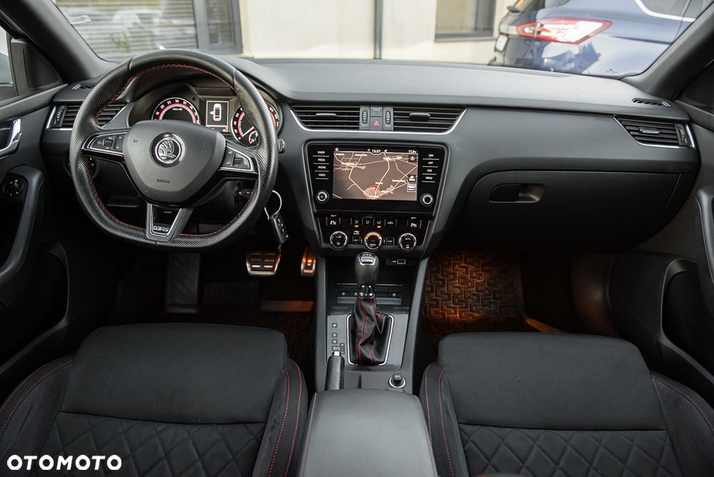 Skoda Octavia 2.0 TDI 4x4 DSG RS - 6