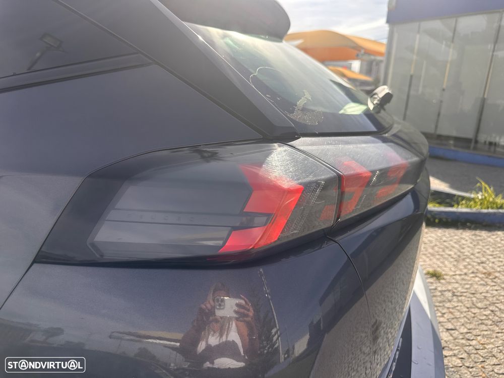 Peugeot 2008 1.2 PureTech Active Pack - 49