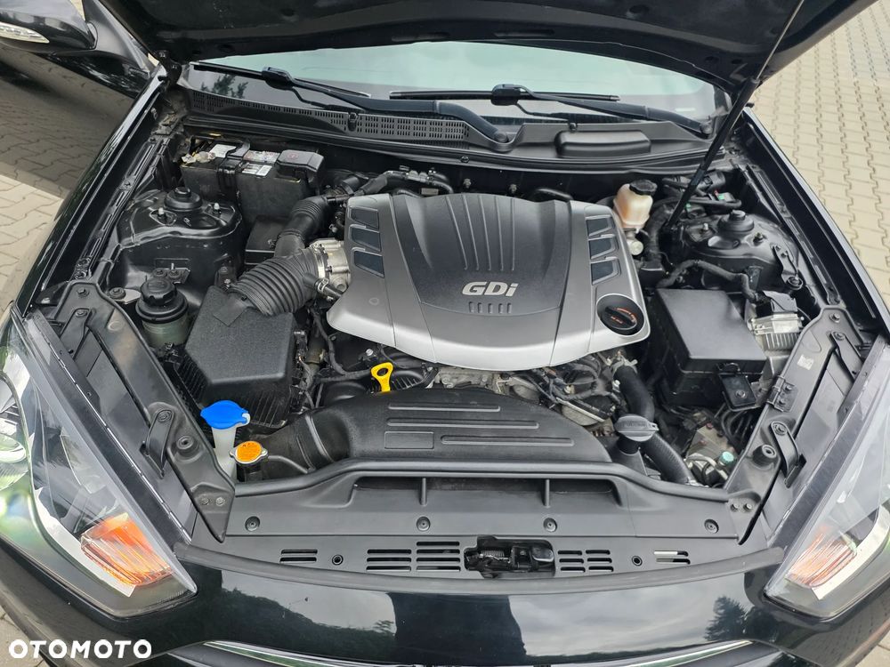Hyundai Genesis - 11