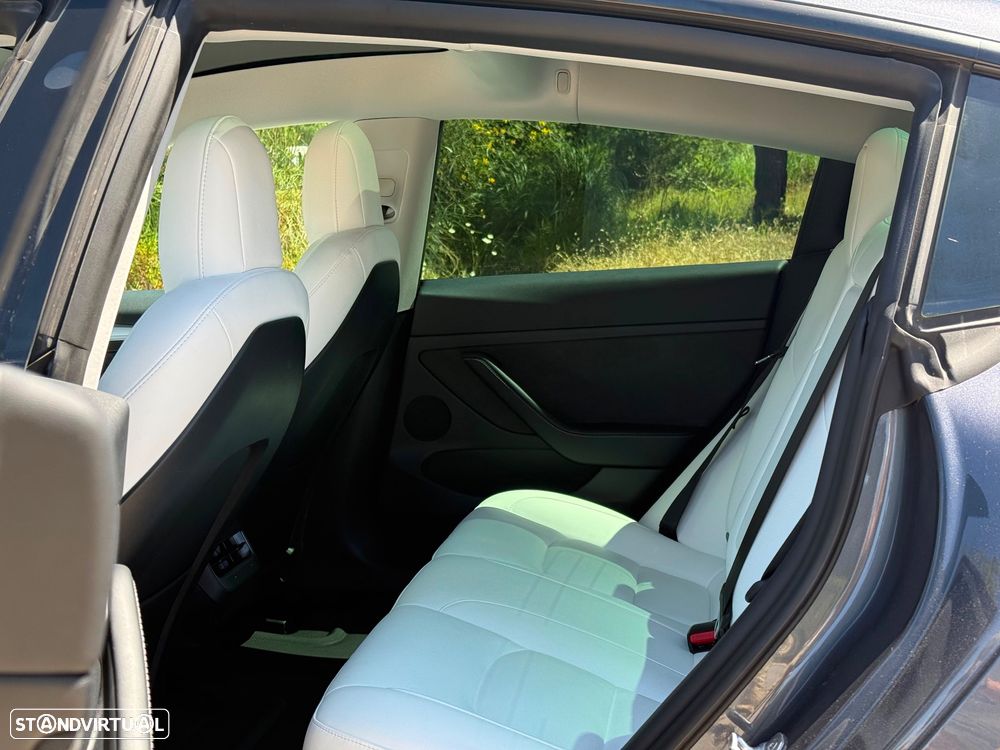 Tesla Model 3 Long Range AWD Dual Motor Performance - 7