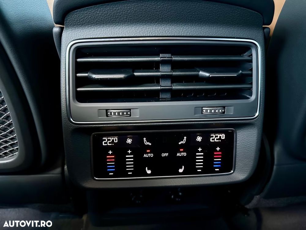 Audi RS Q8 TFSI quattro tiptronic Performance - 24