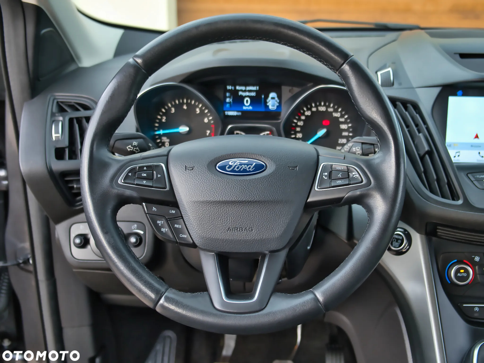 Ford Kuga 1.5 EcoBoost 2x4 SYNC - 17
