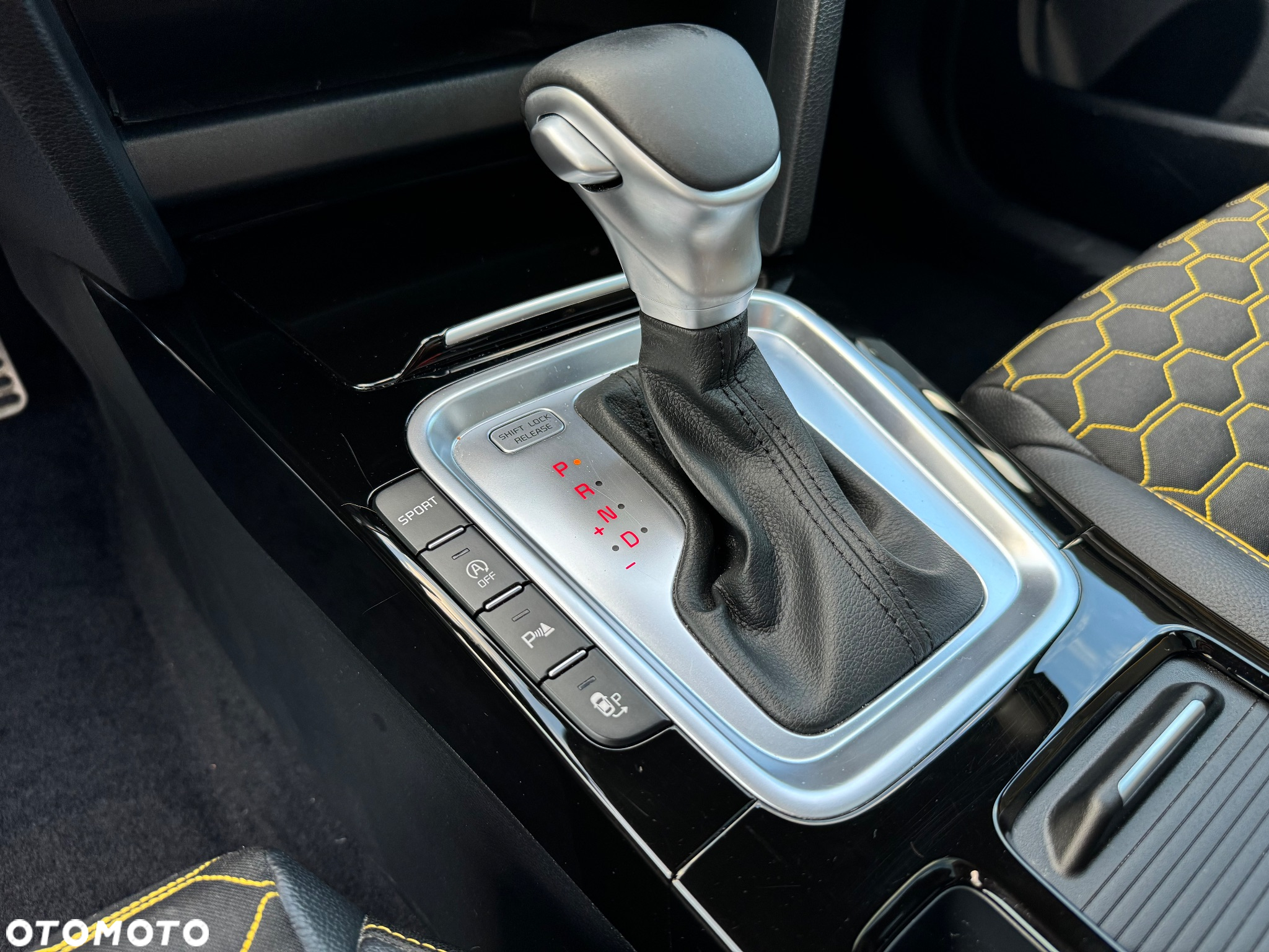 Kia XCeed 1.4 T-GDI XL DCT - 29