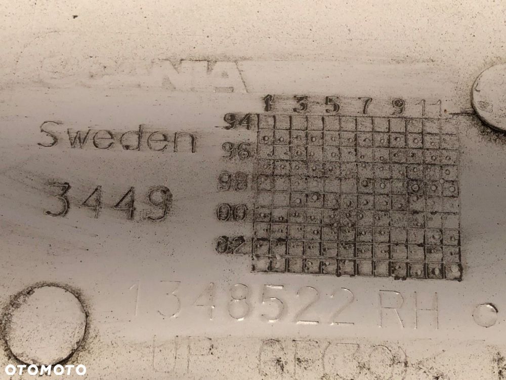 OWIEWKA  ZAKABINOWA PRAWA  SCANIA 4 - series 1995 - 2008 114 C/330 1348522 - 7