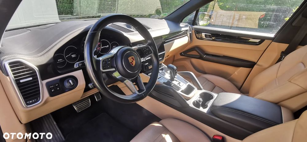 Porsche Cayenne S - 7