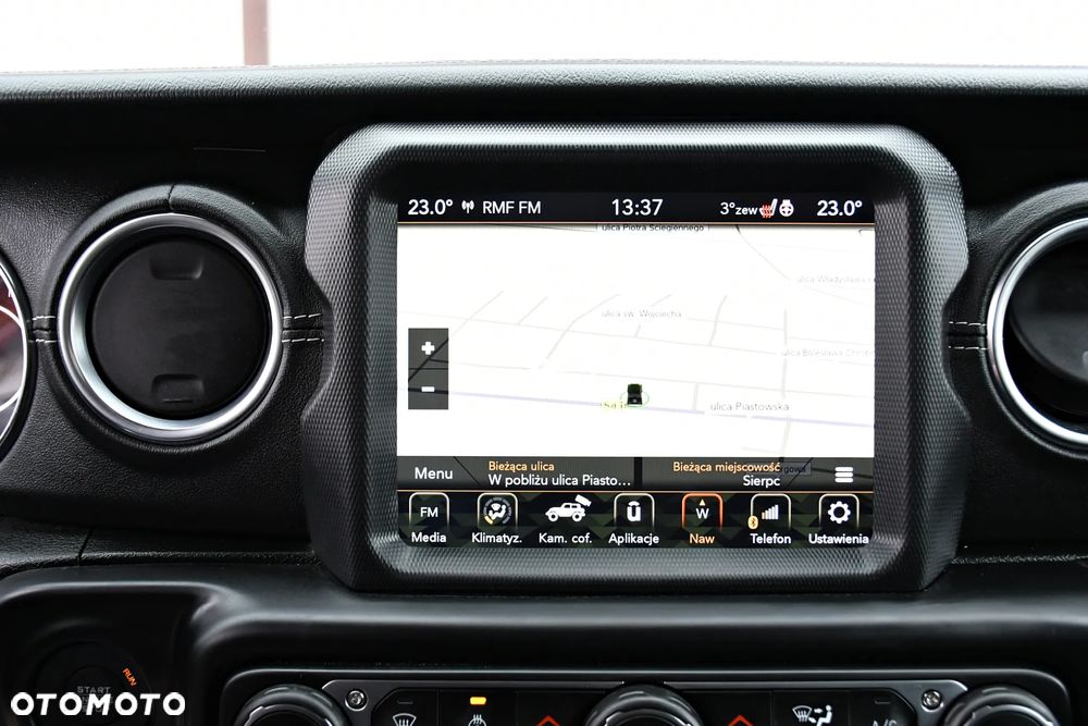Jeep Wrangler Unlimited GME 2.0 Turbo Sahara - 32