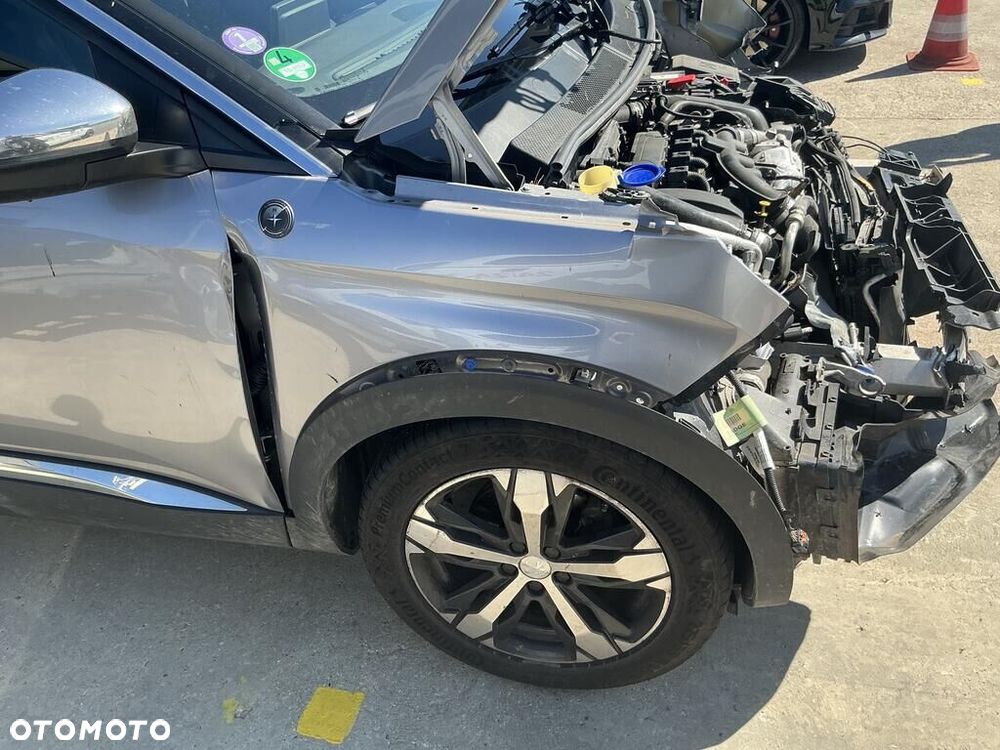 Peugeot 5008 1.6 THP Allure S&S EAT6 - 17