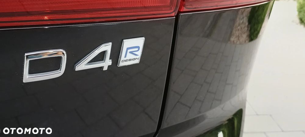 Volvo XC 60 D4 R-Design - 17