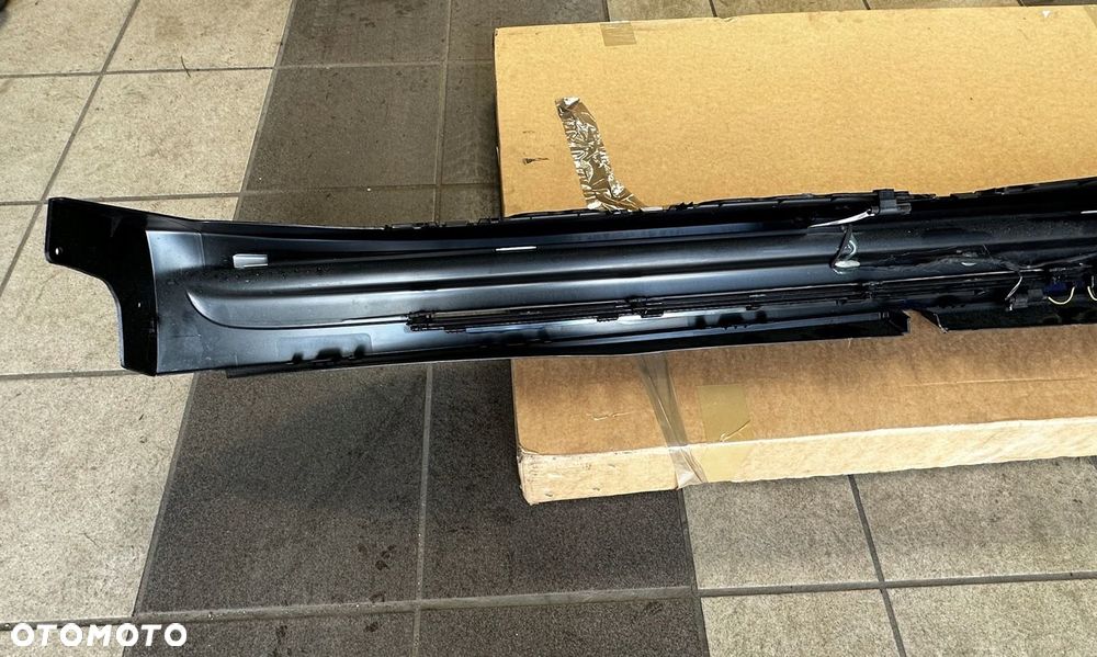 MERCEDES LISTWA PROGOWA LEWA NAKŁADKA STOPIEŃ LEWY LED GLS X166 166 - 5