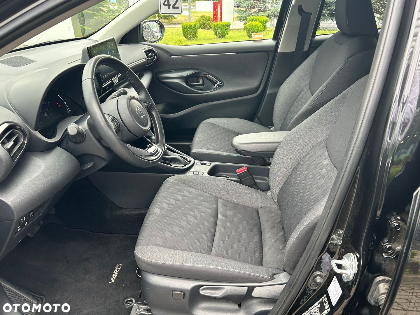 Toyota Yaris - 10