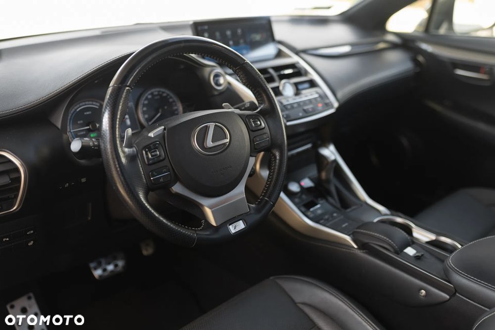Lexus NX 300h F Sport AWD - 14