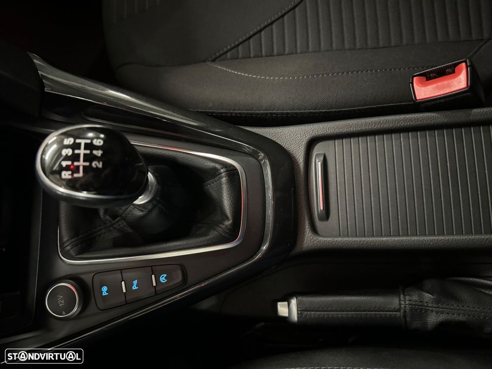 Ford Focus 1.0 EcoBoost Titanium - 27