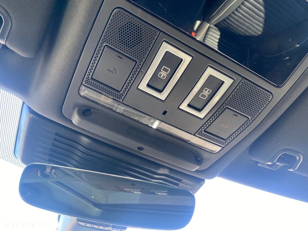 Land Rover Discovery - 15