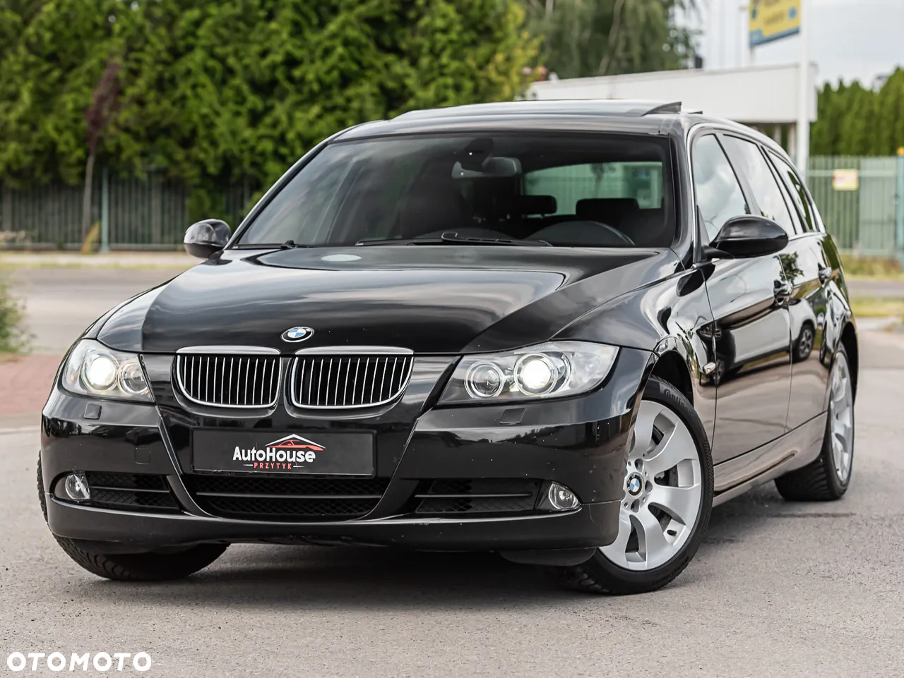 BMW Seria 3 325xi Touring - 2
